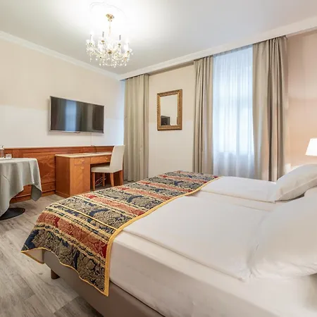 Hotel Neue Post I Self Check-in