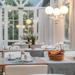 Neue Post I Self Check-in 4* Ίνσμπρουκ