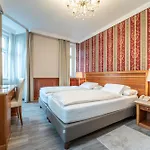 Neue Post I Self Check-in Hotell