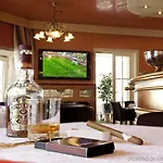 Neue Post I Self Check-in Hotell 4*