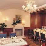 Hotell Neue Post I Self Check-in Innsbruck