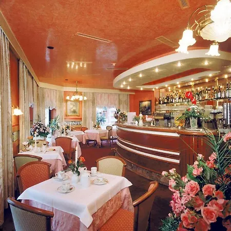 Hotel Neue Post I Self Check-in Innsbruck