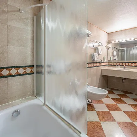 Neue Post I Self Check-in