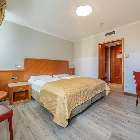 Neue Post I Self Check-in