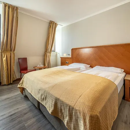 Neue Post I Self Check-in Otel İnnsbruck