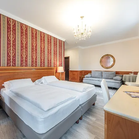 Otel Neue Post I Self Check-in