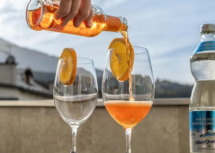 Hotel Neue Post I Self Check-in 4*