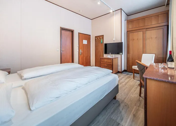 Hotel Neue Post I Self Check-in