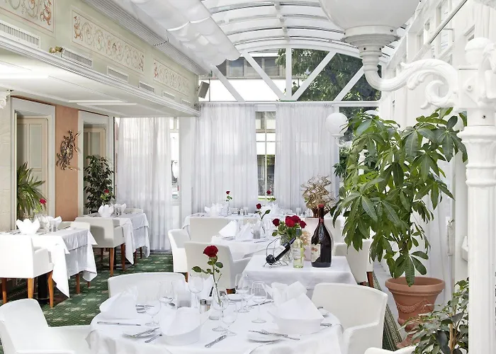 Neue Post I Self Check-in Hotel