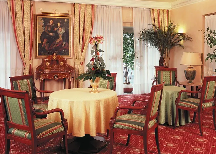 Neue Post I Self Check-in Hotel 4*