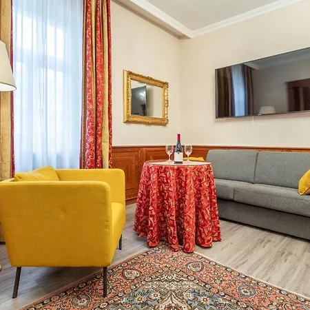 Otel Neue Post I Self Check-in İnnsbruck